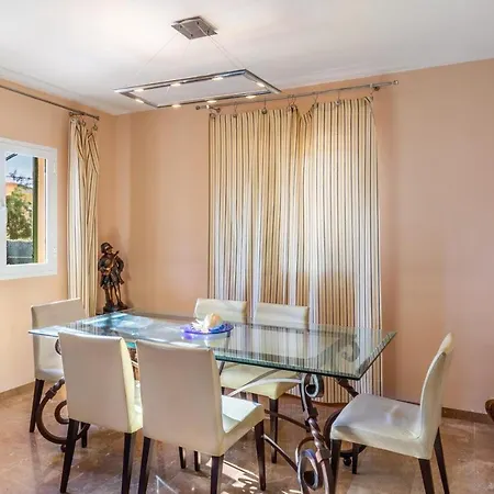 Villa Paradiso: Seaside Retreat Llucmajor (Mallorca)
