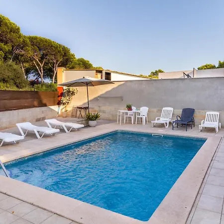 Paradiso: Seaside Retreat Villa *